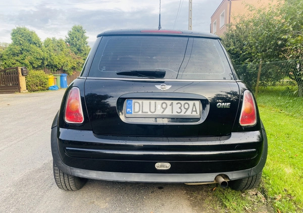 MINI ONE cena 7999 przebieg: 205900, rok produkcji 2002 z Legnica małe 137